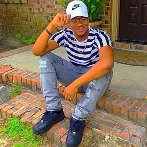 Meet your Posher, Corey