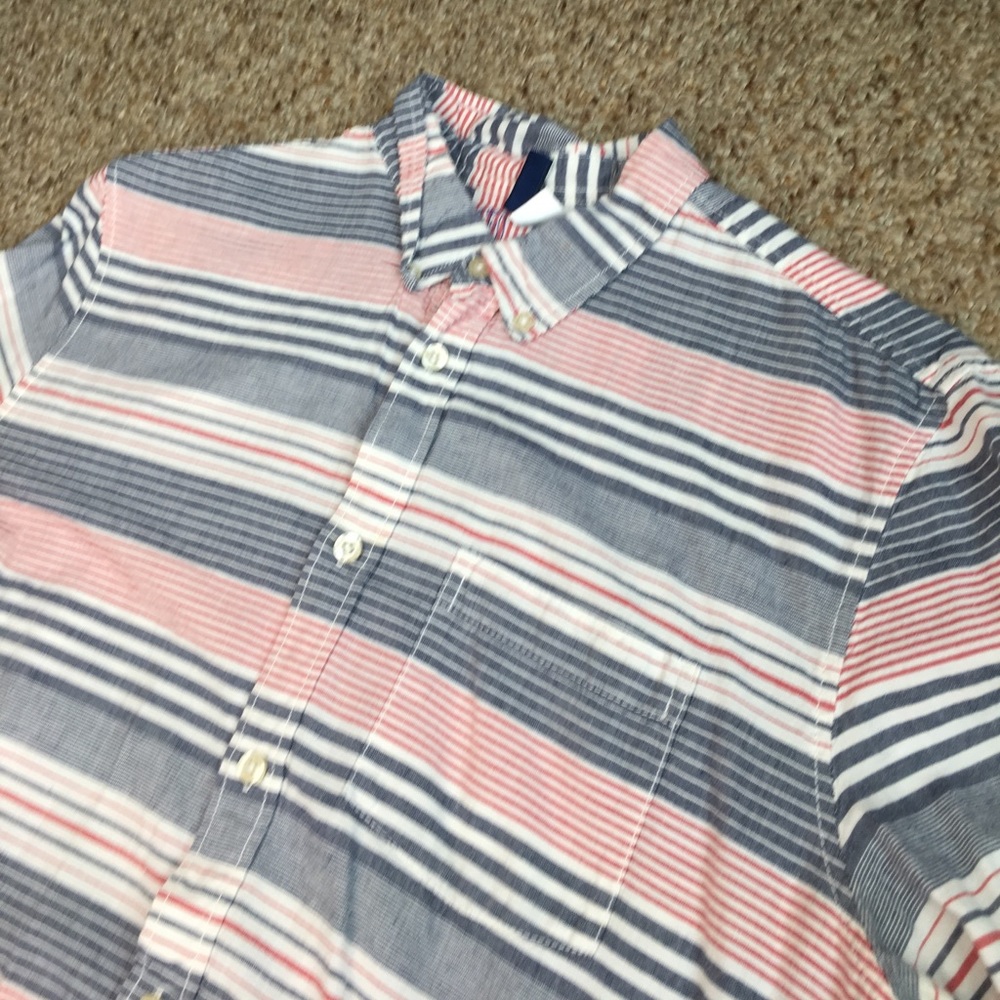 H&M button up - Picture 2 of 2