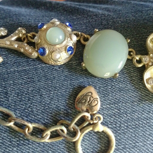 Necklace a true stunner! Betsy Johnson - Picture 2 of 4