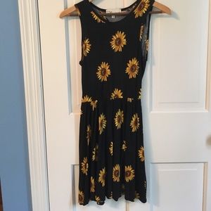 Brandy Melville Backless sunflower print sundress
