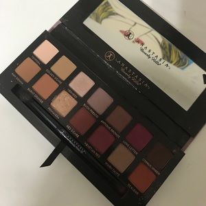 Anastasia Beverly Hills Modern Renaissance