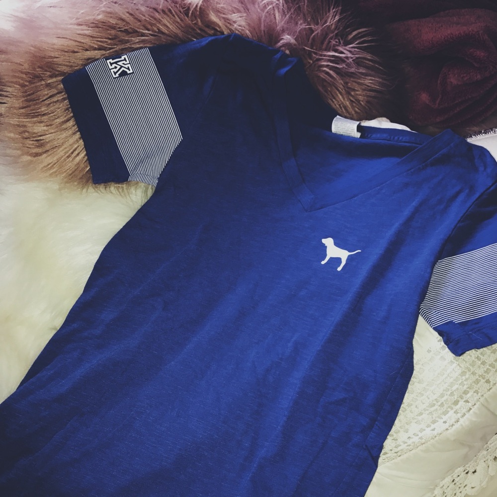 VS PINK v neck tee dark blue (great condition) M