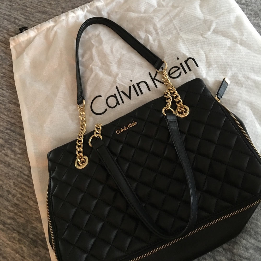 🌸🎀Calvin Klein Purse🎀🌸