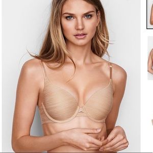✨MOVING SALE✨ VS Push-up Full Coverage Bra
