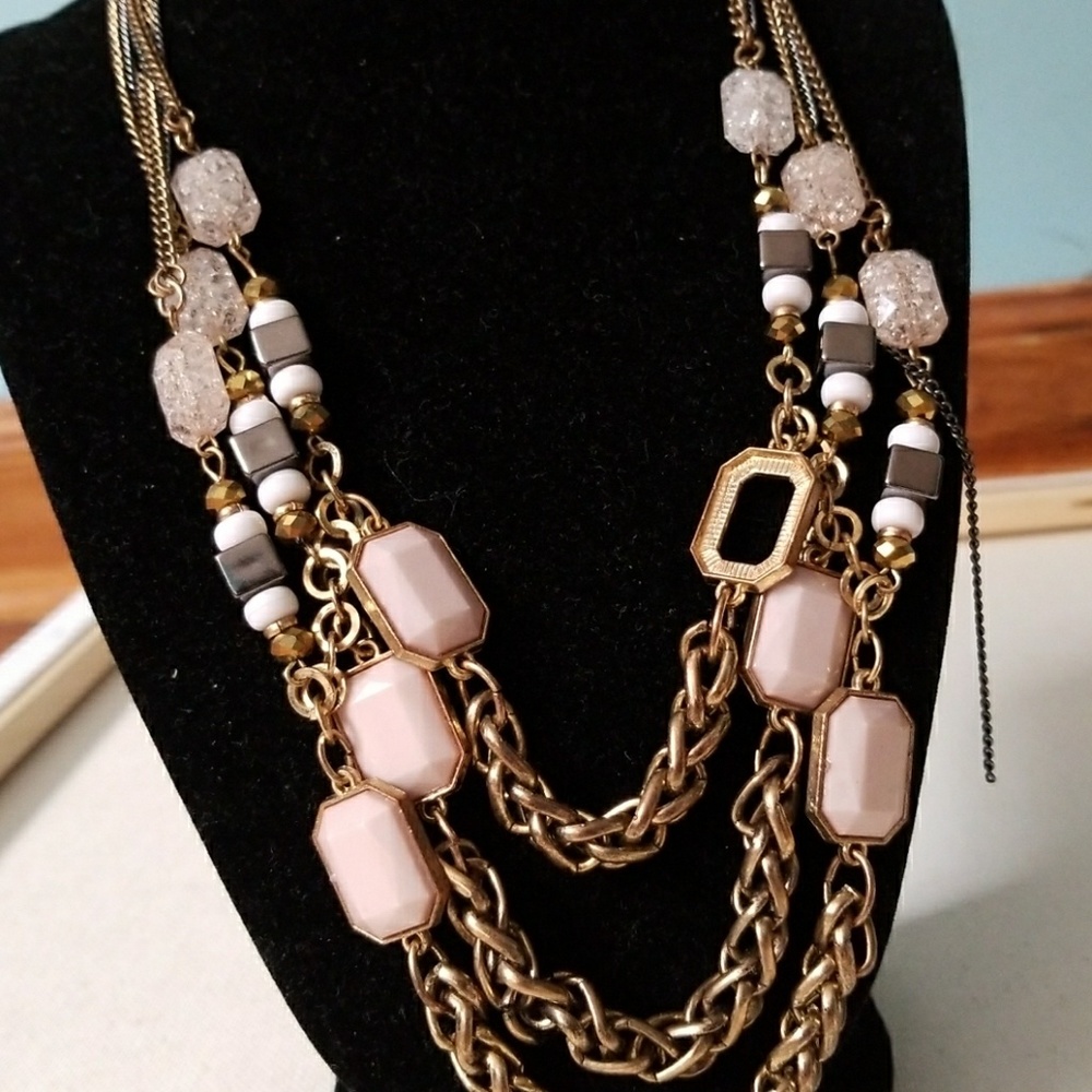 Multi-stone necklace