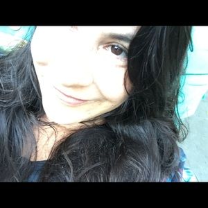 Meet your Posher, Carmella