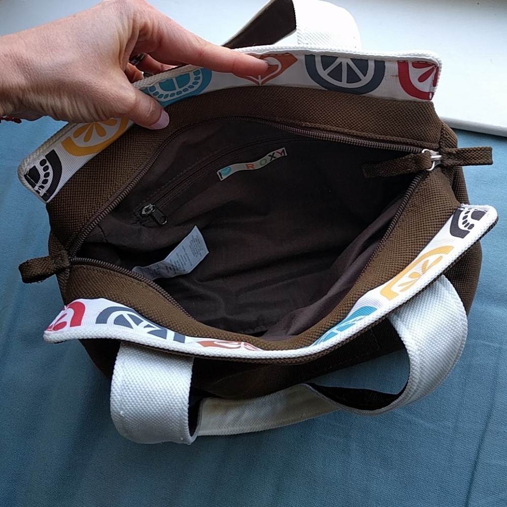 🚫SOLD🚫 Roxy Purse - Picture 3 of 4