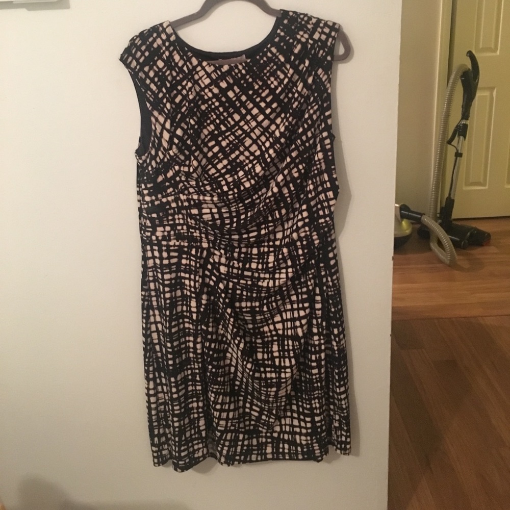 Black and beige dress ( knee length)