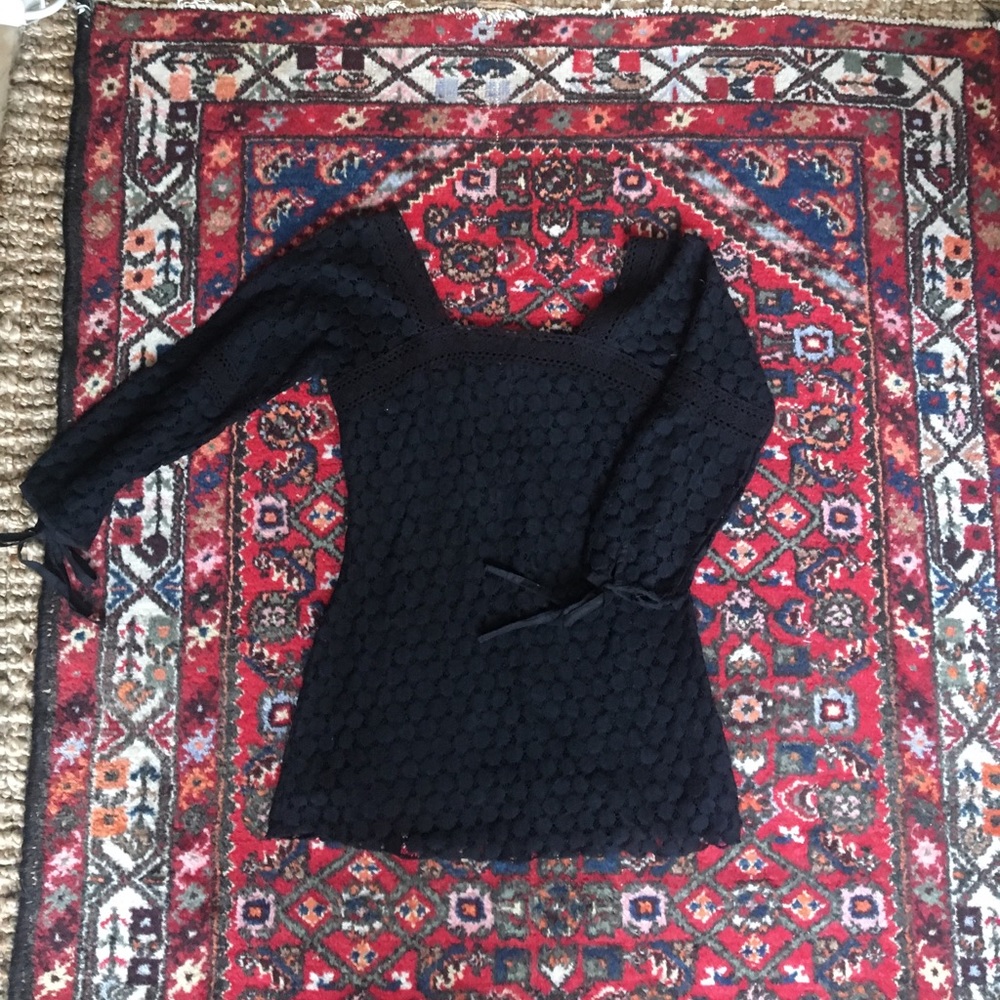 Black lace tunic! Size Sm. Never been worn.