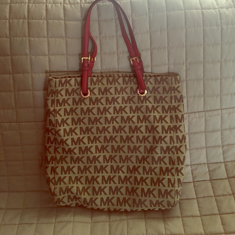 Gently used MK purse authentic