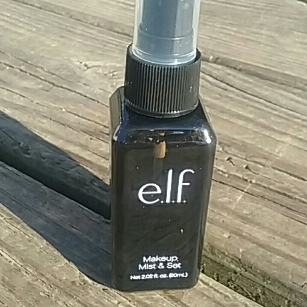 Elf setting spray