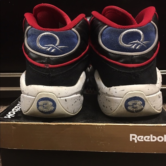 Questions - Picture 4 of 4