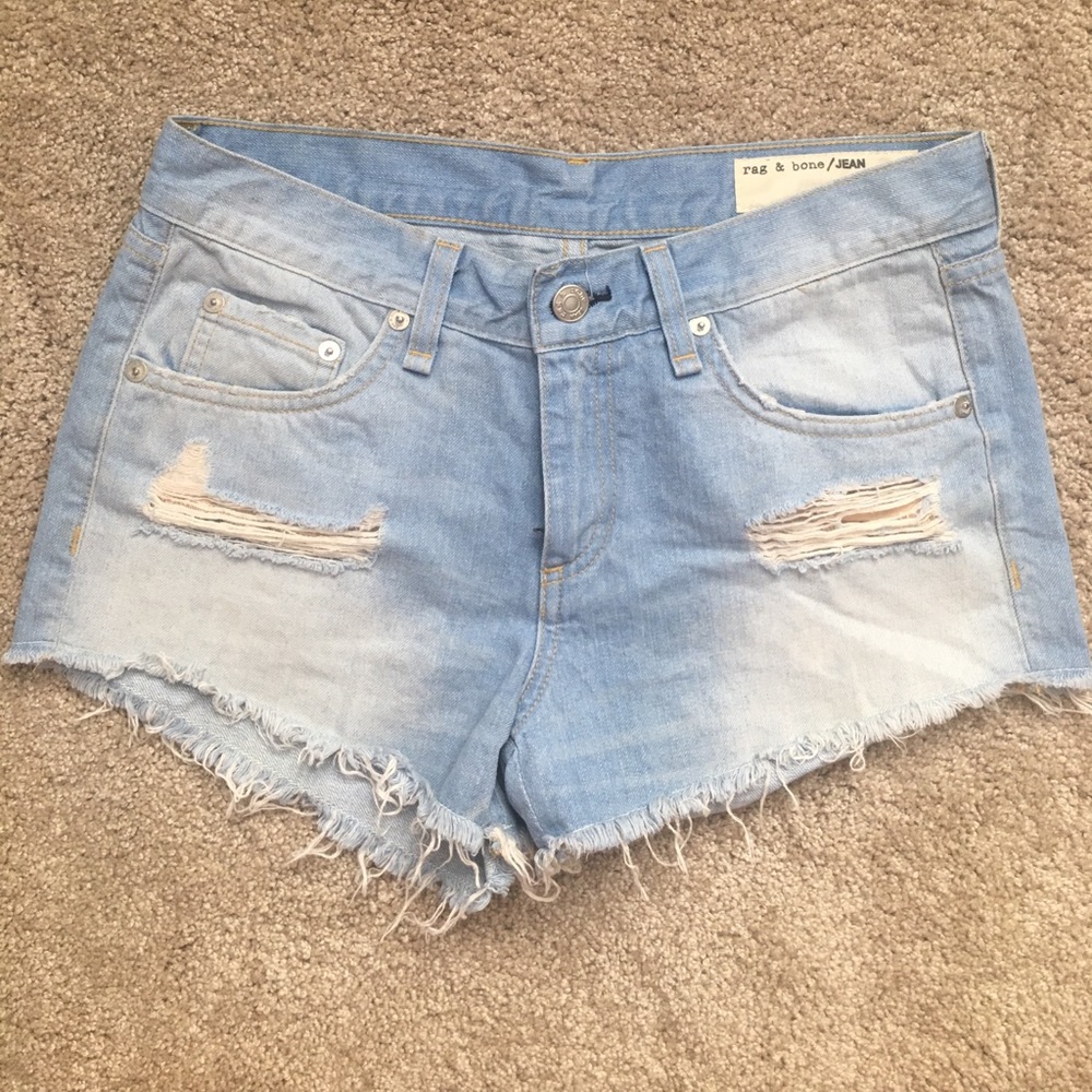 Rag and Bone size 24 Jean shorts