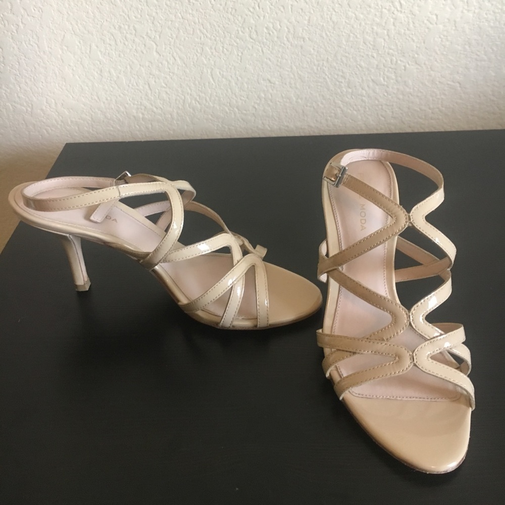 Shoes worn once for my wedding. Very comfortable!