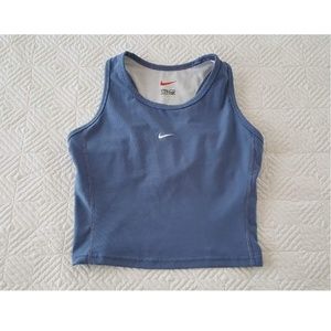 NIKE Cropped Workout Tank Top