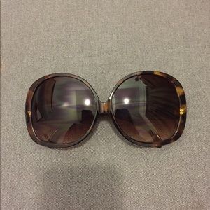 Jumbo Jackie O shades