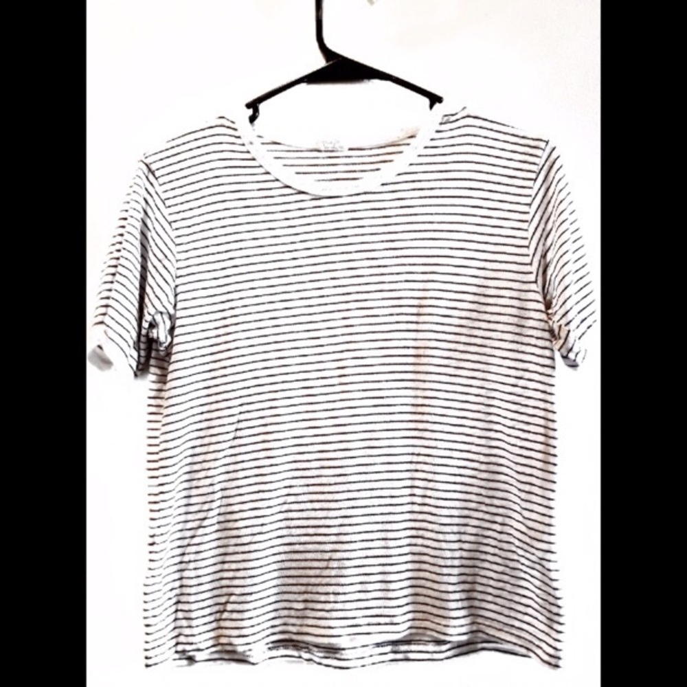 ❗️️SALE❗️Brandy Melville John Galt B&W Striped Tee