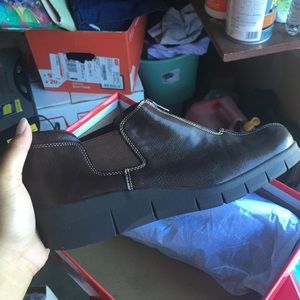 Aerosoles Brown zip shoe