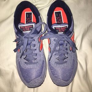 New Balance 574's size 9