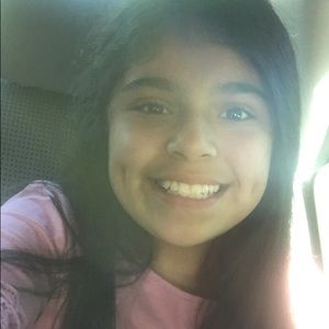 Meet your Posher, Abbey