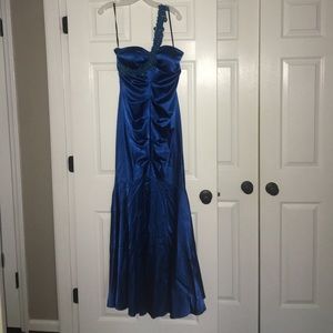 David's Bridal blue, mermaid-style prom dress
