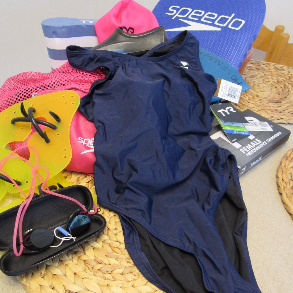 NWT TYR Durafast Navy Maxback Practice Suit