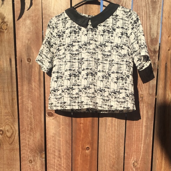 Patterned crop top - Picture 1 of 1