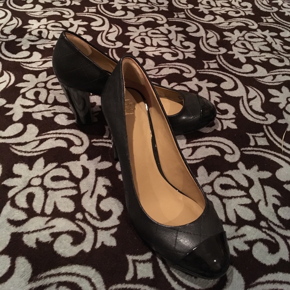 Ann Taylor quilted chunky heels