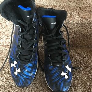 Boys Under Armour football/lacrosse cleats