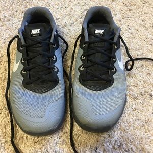 Nike Metcon 2's barely worn. Great for CrossFit.