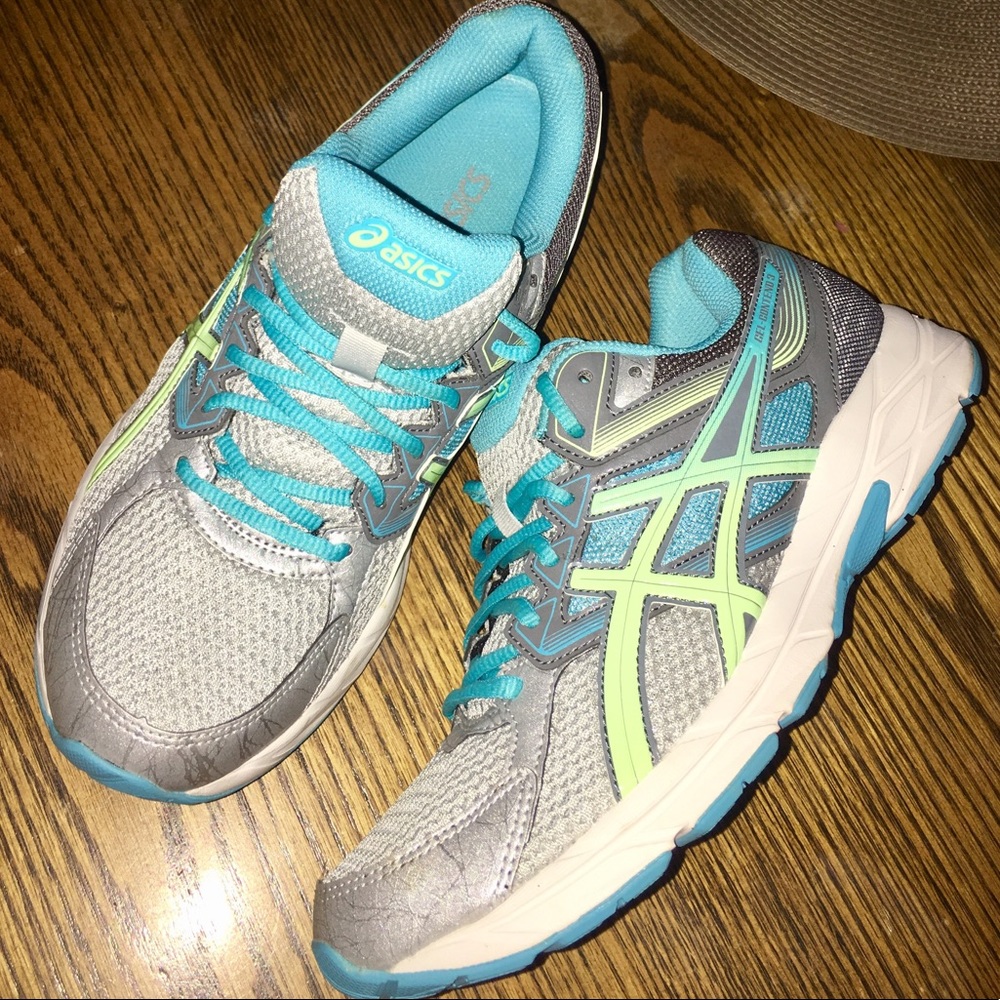BRAND NEW ASICS Gel Contend 3