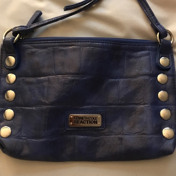 Kenneth Cole Reaction Cross Body Bag - Picture 2 of 6