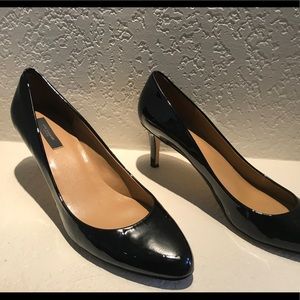 Ann Taylor black heels