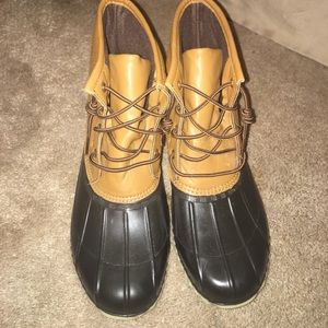 Rue 21 duck boots
