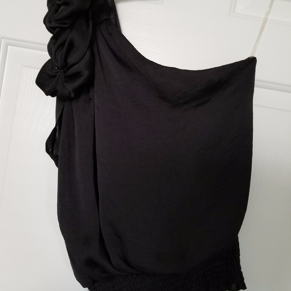 One Shoulder Top