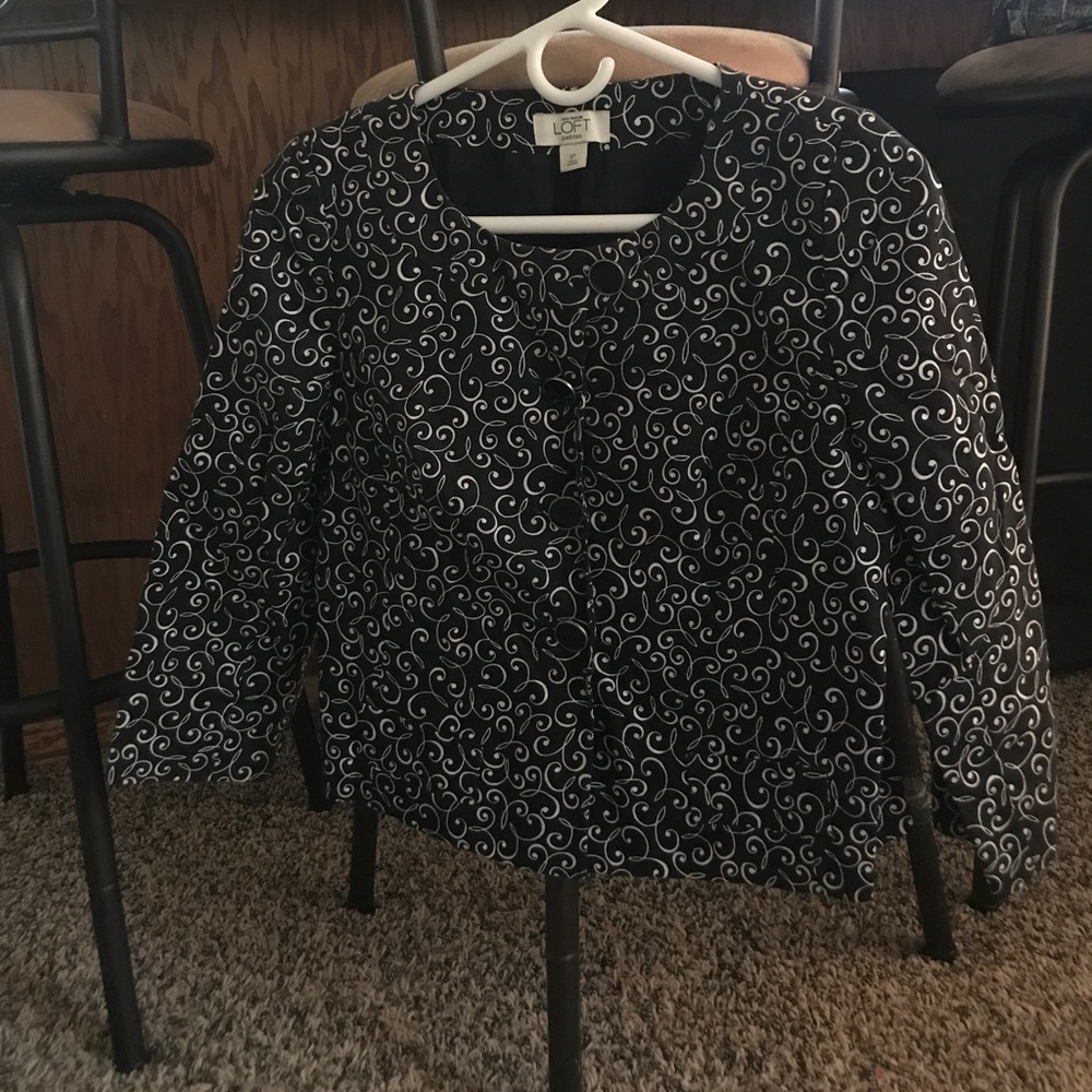 Swirly designed Loft jacket w/ big stylish buttons