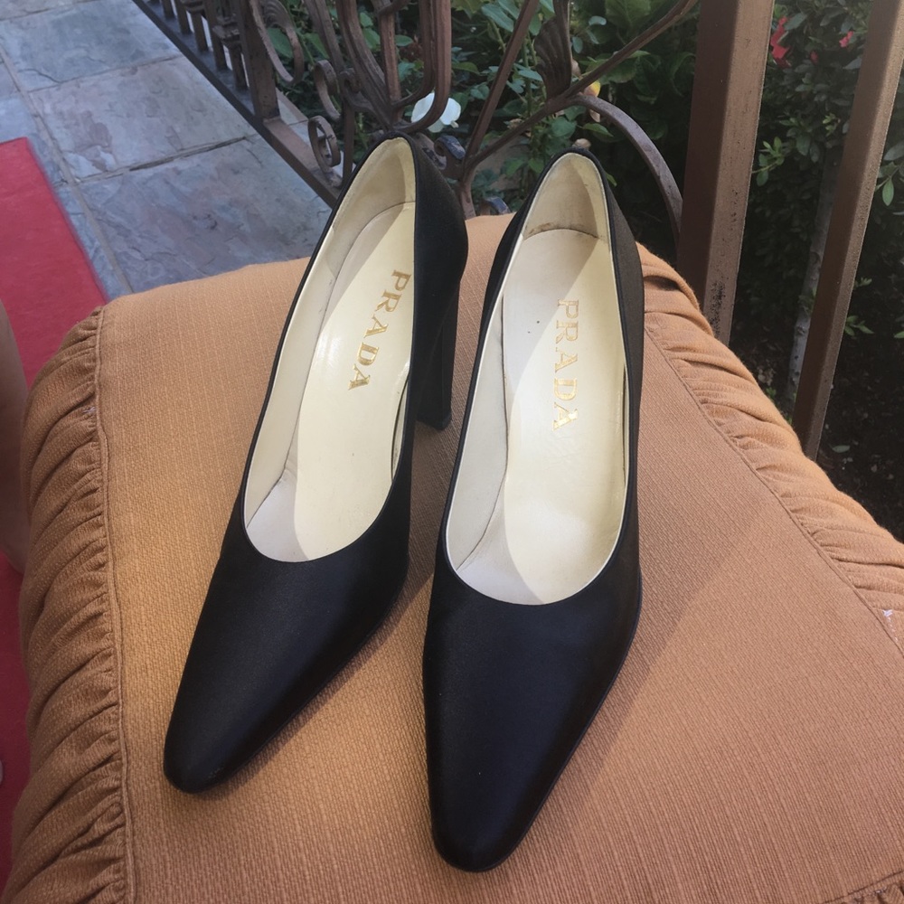 Prada Pumps