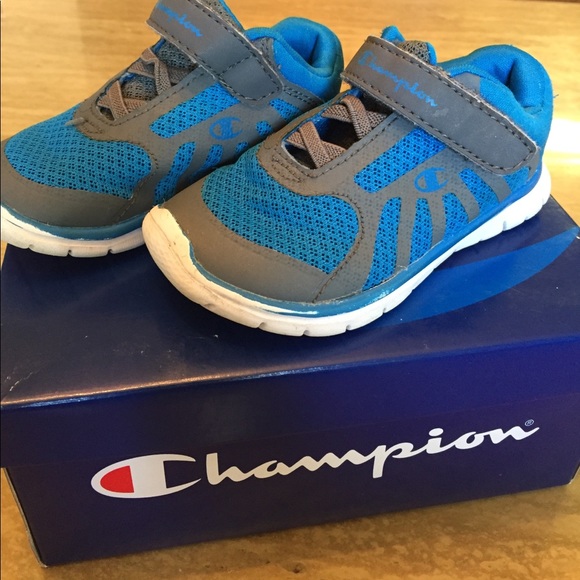 boys champion sneakers