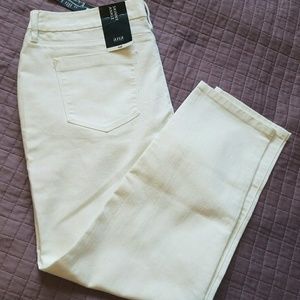 NWT a.n.a white ankle jeans