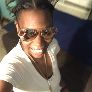 Meet your Posher, Jerissica