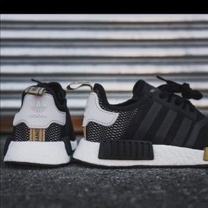 Adidas NMD R1 (6.5 Women)