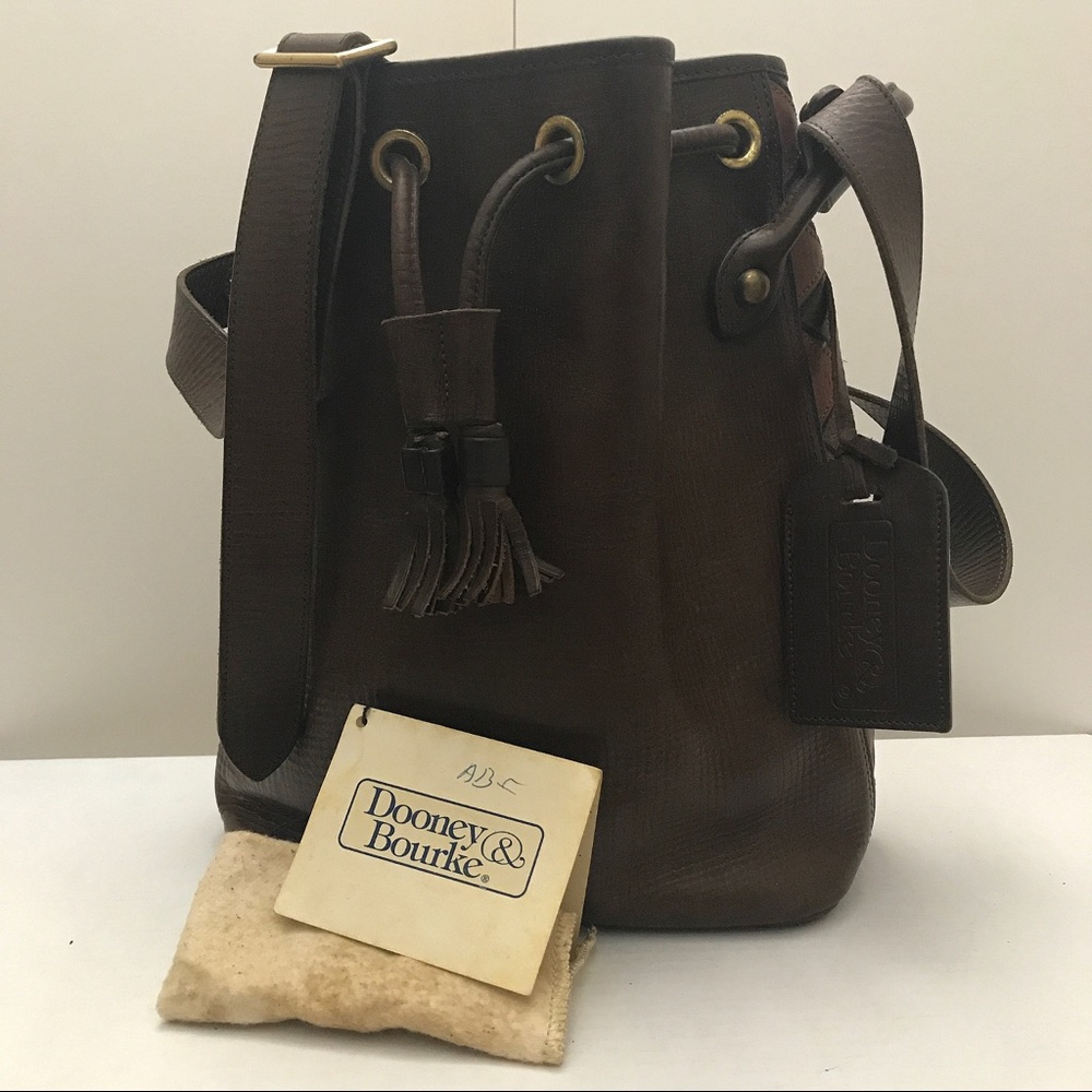 DOONEY AND BOURKE LEATHER CANYON BUCKET BAG