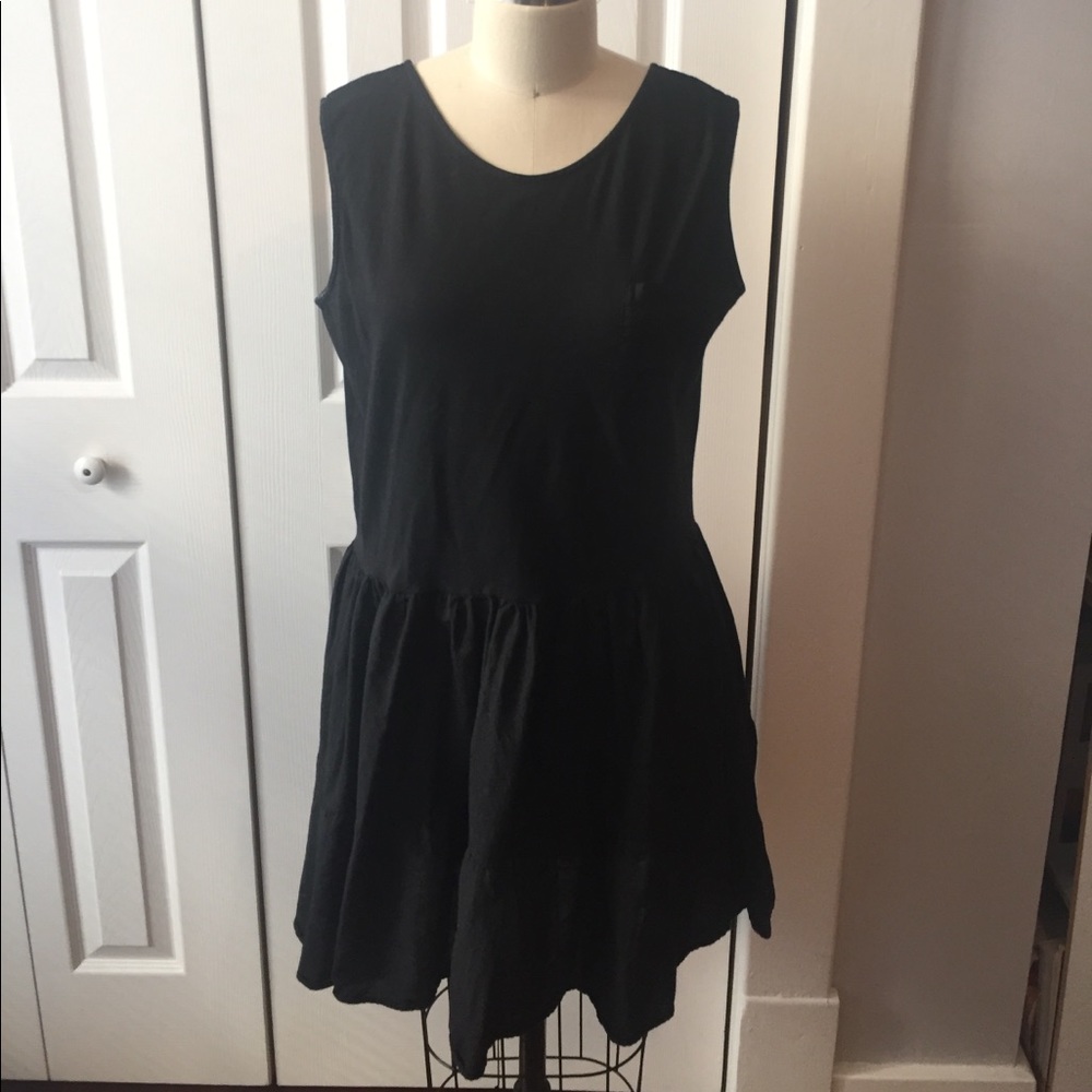 Black cotton dress