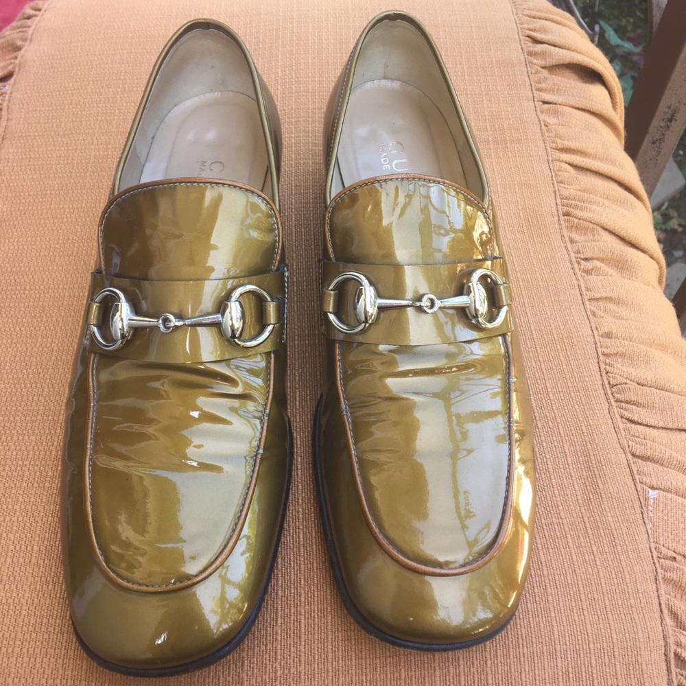 Gorgeous Gucci patent leather horse bit loafers