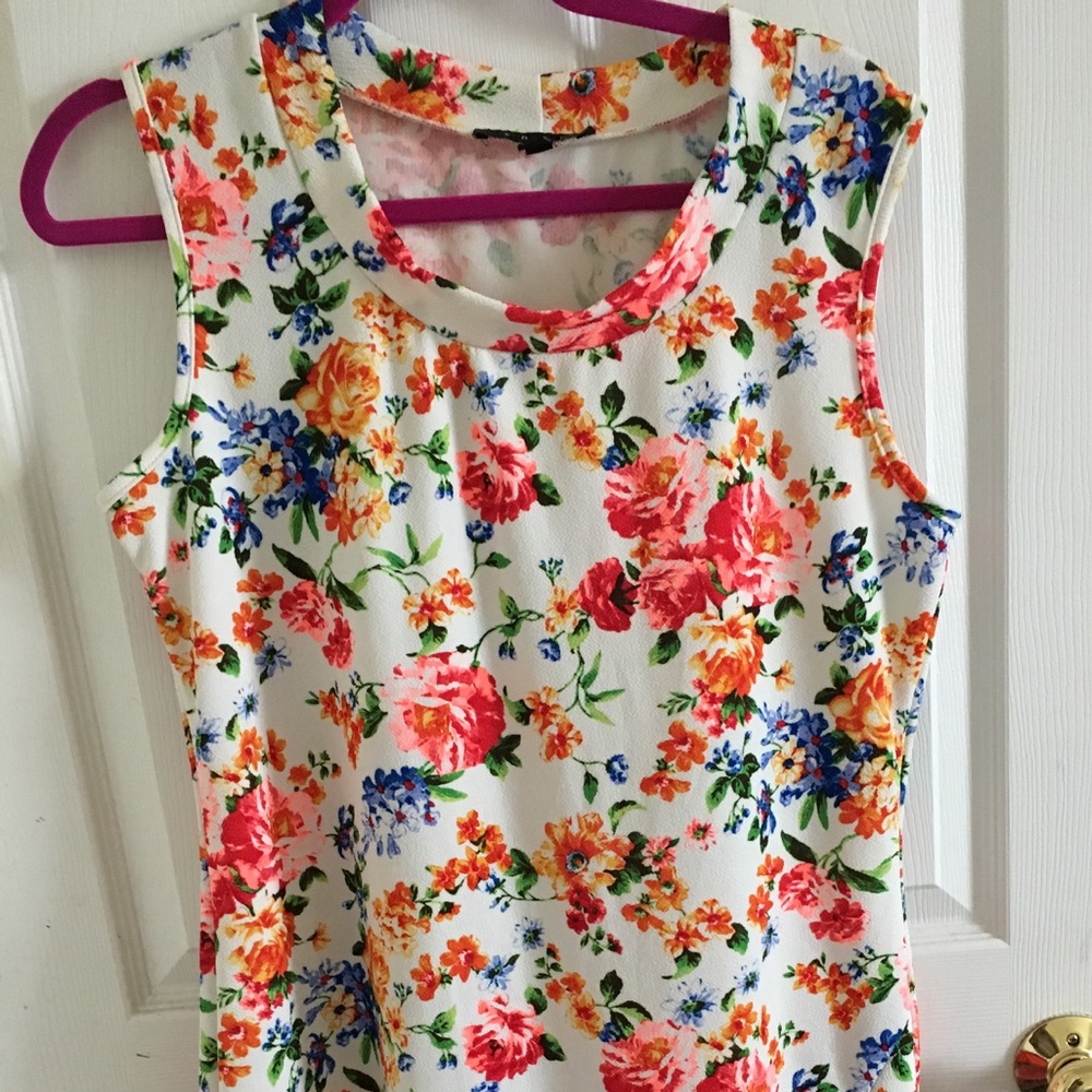 2x plus size floral dress.