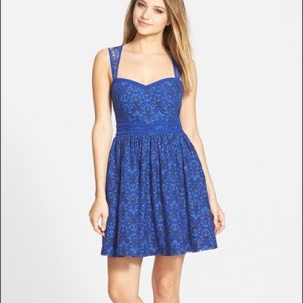 Blue lace cocktail dress