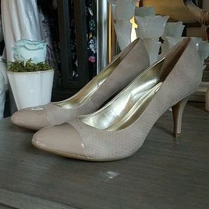 Calvin Klein two-toned nude Pumps