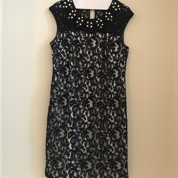 ADRIANNA PAPELL black and white Lace  Dress - Picture 1 of 3