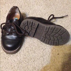 Brown shoes baby size 6