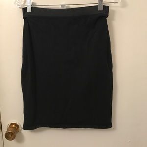 Black Old Navy pencil skirt